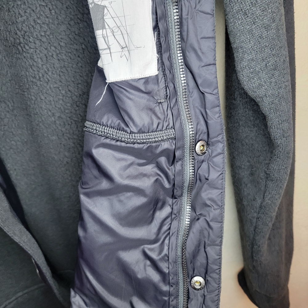 The North Face Men's Gray Jacket - Picture 14 of 16